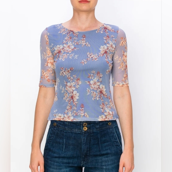 NWOT W5- Floral mesh tee - Picture 1 of 5